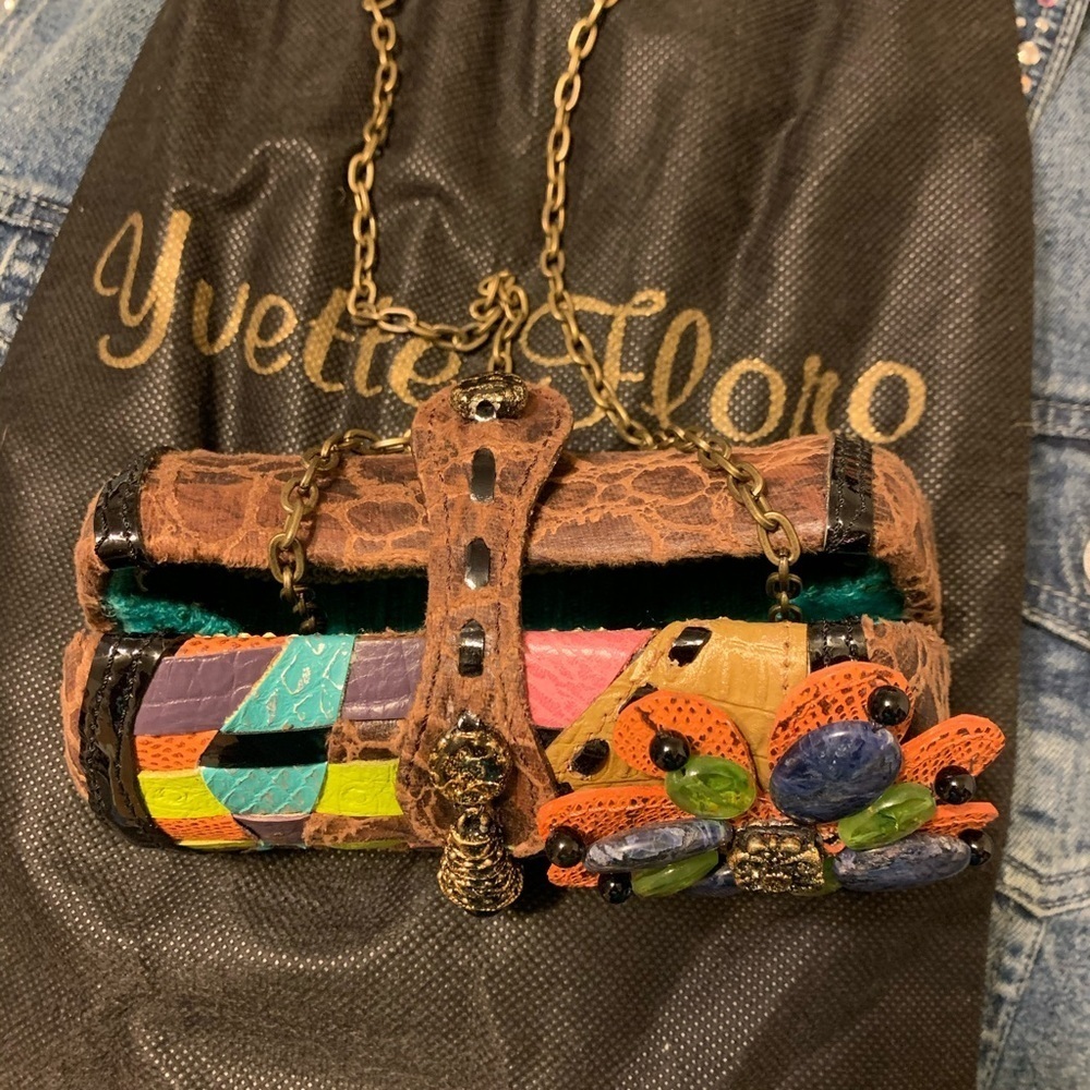 Yvette Floro evening bag - Picture 6 of 11
